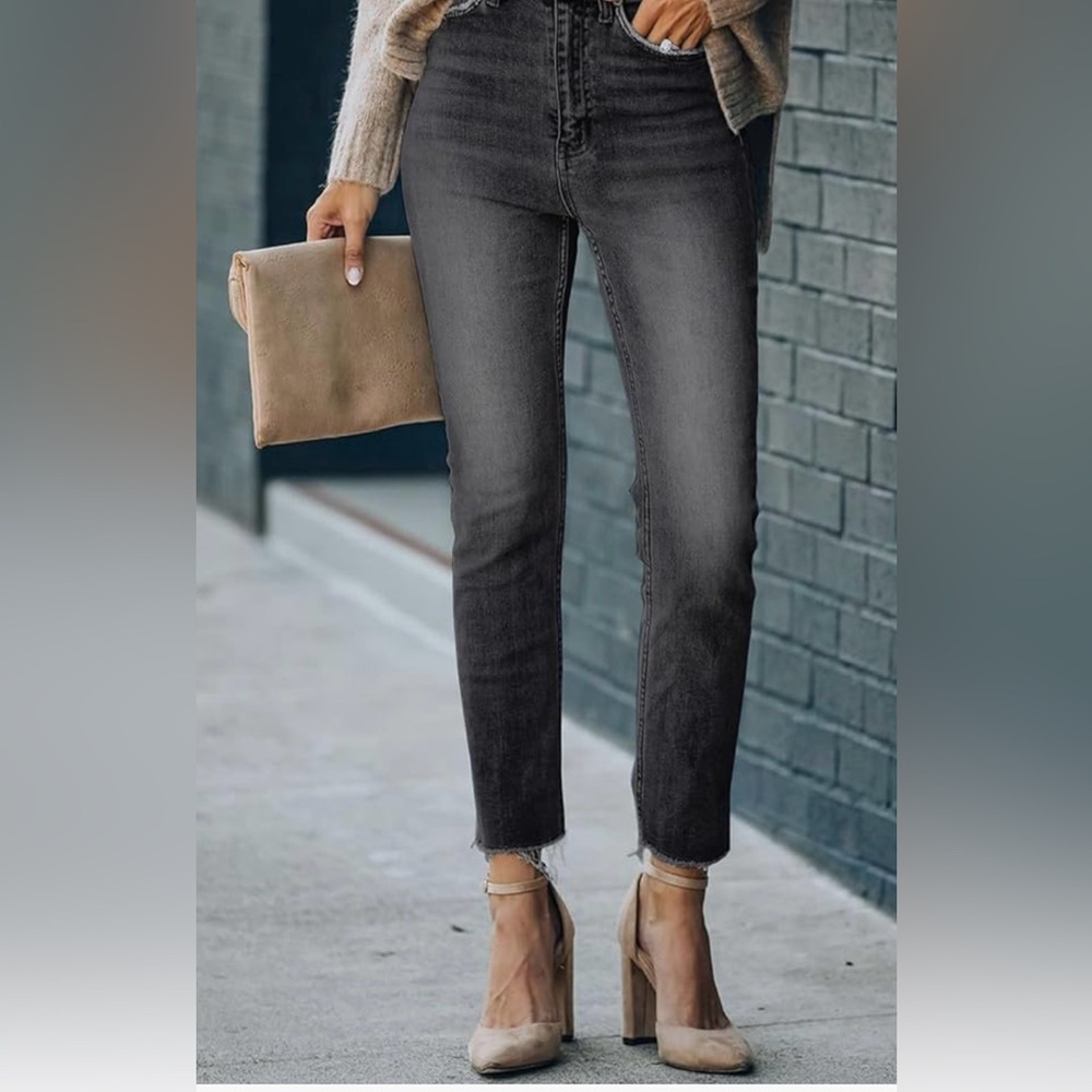 Classic Slinny Ankle Black Frayed Denim Stretch Ankle Jeans